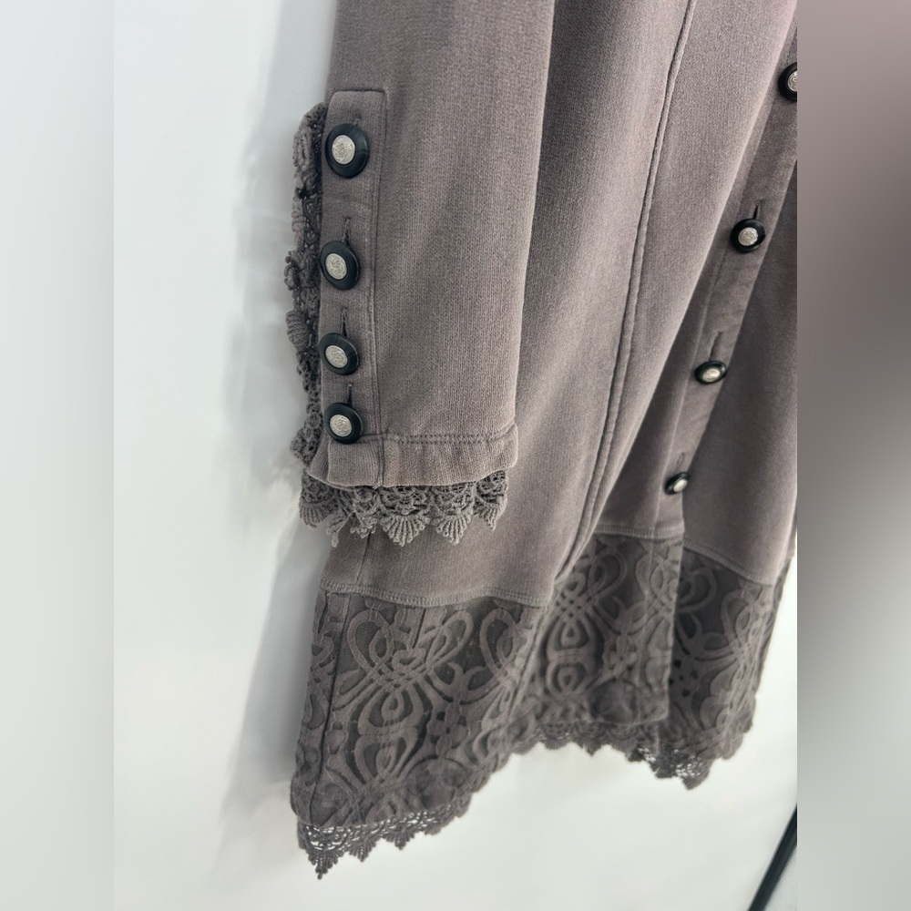 Soft Surroundings Chelsea Lace Embellished Gray Long Jacket - Size Small Petite - Picture 8 of 10